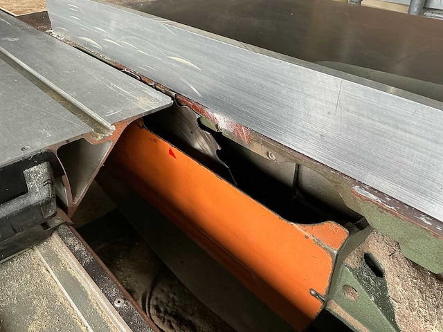 Altendorf - f45 - formaatcirkelzaagmachine - afbeelding 12 van  15