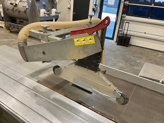 Altendorf f-45 formaatcirkelzaagmachine - afbeelding 13 van  15