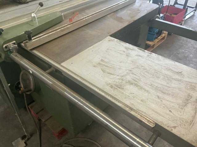 Altendorf f45 formaatcirkelzaagmachine - afbeelding 9 van  10