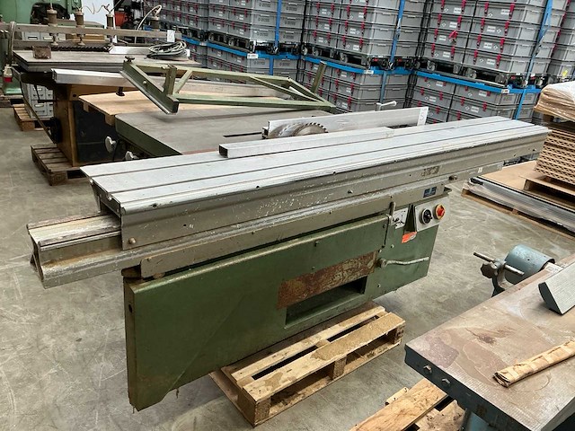 Altendorf f90 formaatcirkelzaagmachine - afbeelding 1 van  10