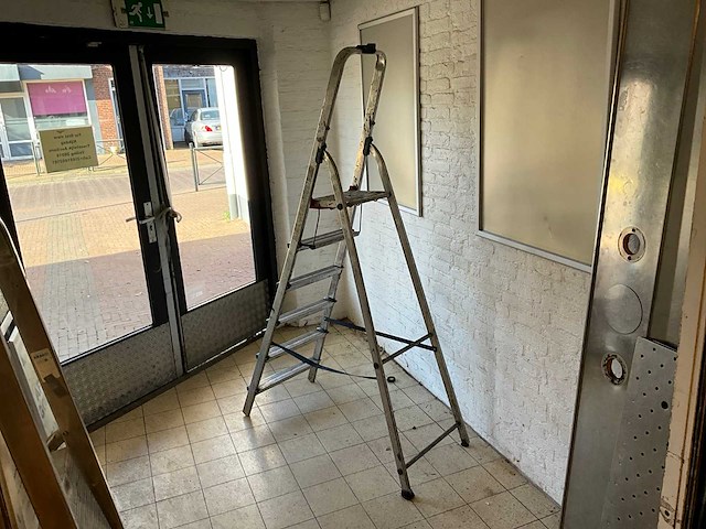 Altex aluminium trap - afbeelding 1 van  4