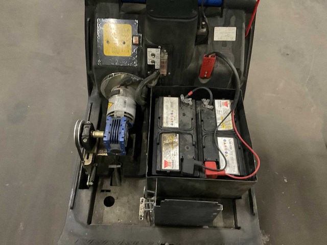 Alto - floortec r360b - zelfrijdende electrische veegmachine - afbeelding 2 van  13