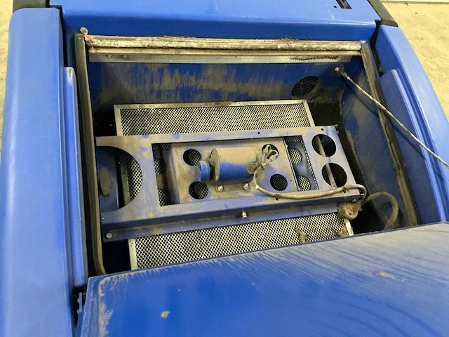 Alto 6150b zelfrijdende veegmachine - afbeelding 8 van  12