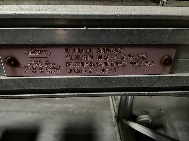 Altrex - bordestrap 4-trede v.v. leuning - afbeelding 5 van  6