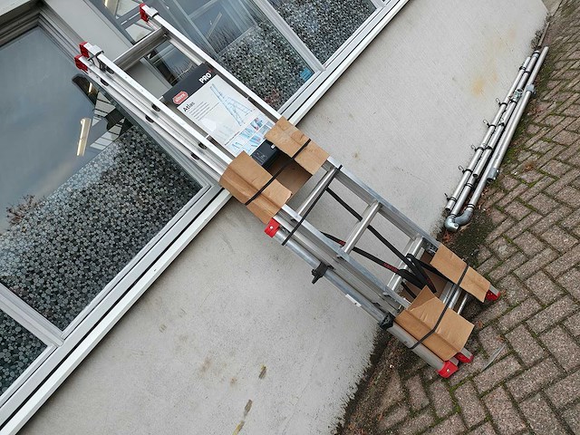 Altrex - r2040 - ladder - afbeelding 1 van  7