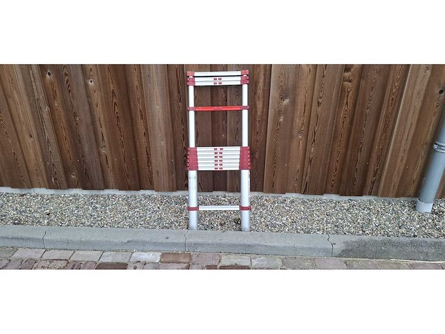 Altrex - teleclimb - aluminium telescopische ladder - afbeelding 1 van  7