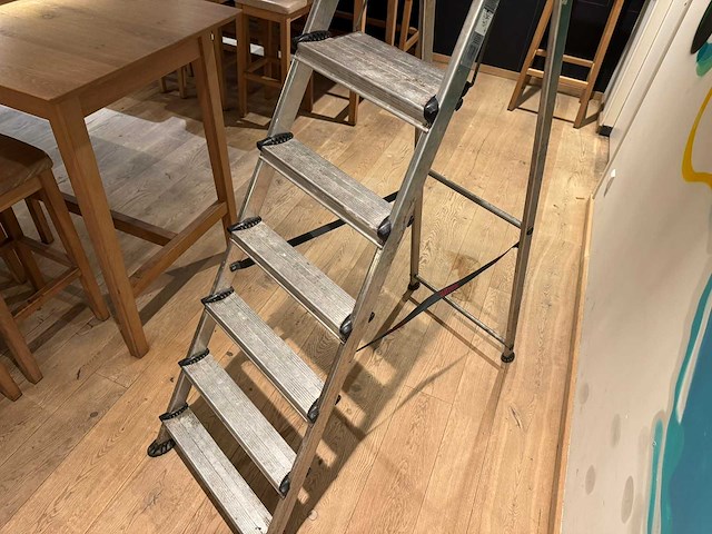 Altrex - trap - afbeelding 1 van  2