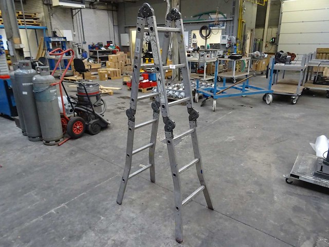 Altrex - vouwladder 4x3 - afbeelding 1 van  2
