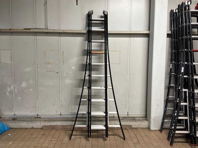 Altrex 3-delige ladder - afbeelding 1 van  3