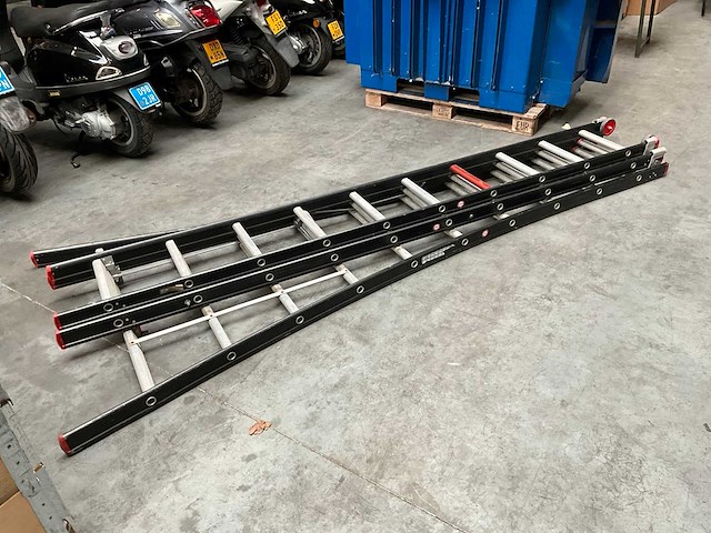 Altrex 3x10 ladder - afbeelding 1 van  7