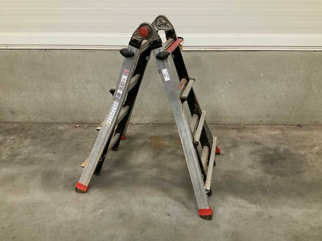 Altrex 4x4 varitrex teleprof ladder en trap - afbeelding 1 van  3
