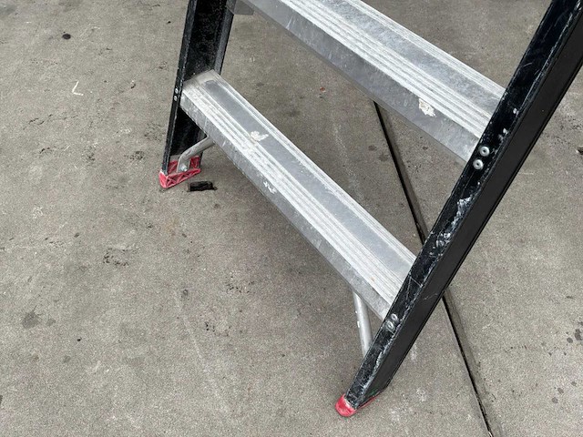 Altrex altrex taurus tgb 8 platformtrap 1x8 - afbeelding 4 van  6