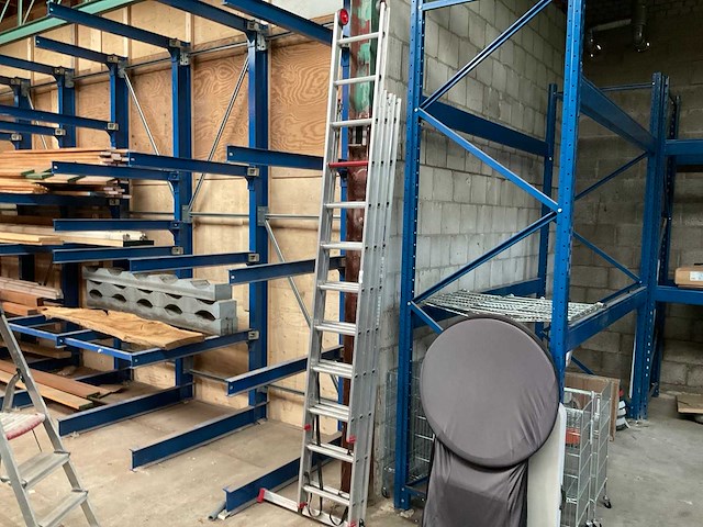 Altrex ar 3070 ladder - afbeelding 1 van  3