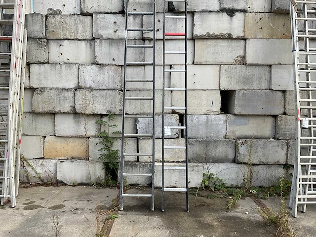 Altrex asc ladder (2x) - afbeelding 1 van  4