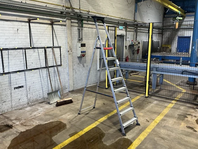 Altrex d 808 trap - afbeelding 2 van  3