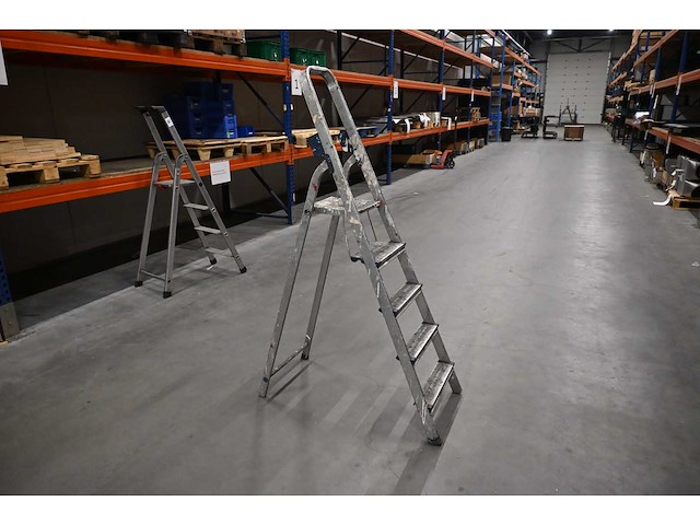 Altrex double decker d805 aluminium uitzettrap - afbeelding 3 van  3