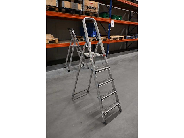 Altrex double decker d805 aluminium uitzettrap - afbeelding 1 van  2