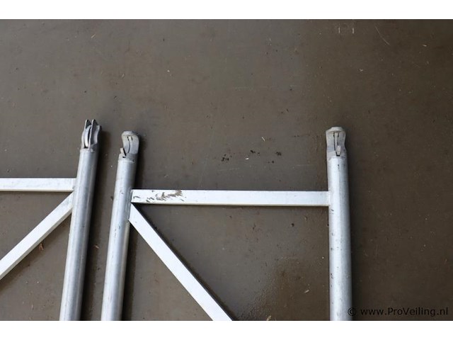 Altrex dubbele horizontale schoor - 2 stuks - afbeelding 2 van  5