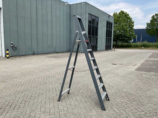 Altrex falco feo7 trap - afbeelding 1 van  6