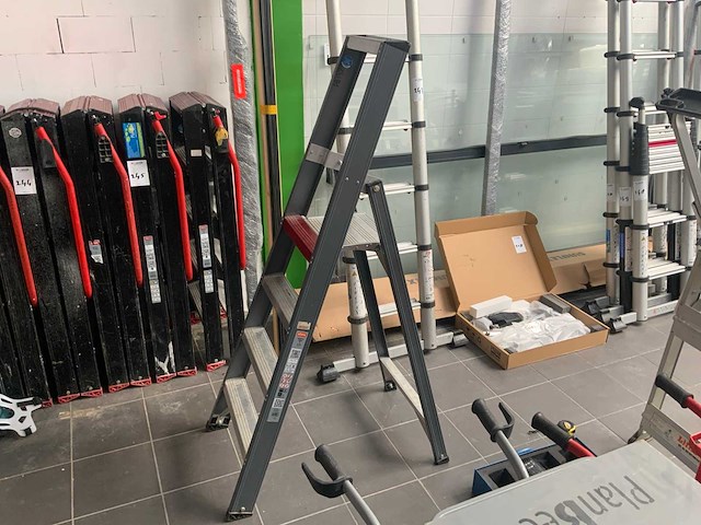 Altrex falco professional 1x 4 trapleer - afbeelding 1 van  3
