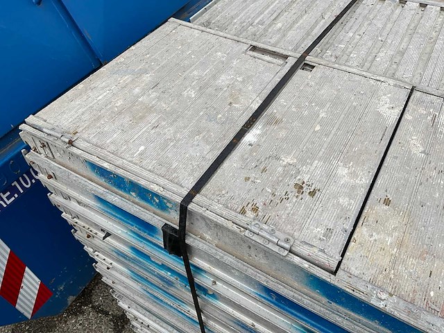 Altrex gevel steiger - afbeelding 1 van  5