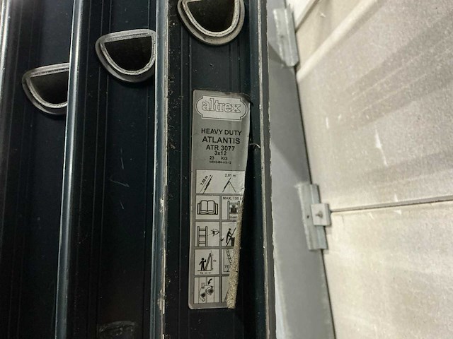 Altrex heavy duty atlantis uitschuif ladder - afbeelding 3 van  4