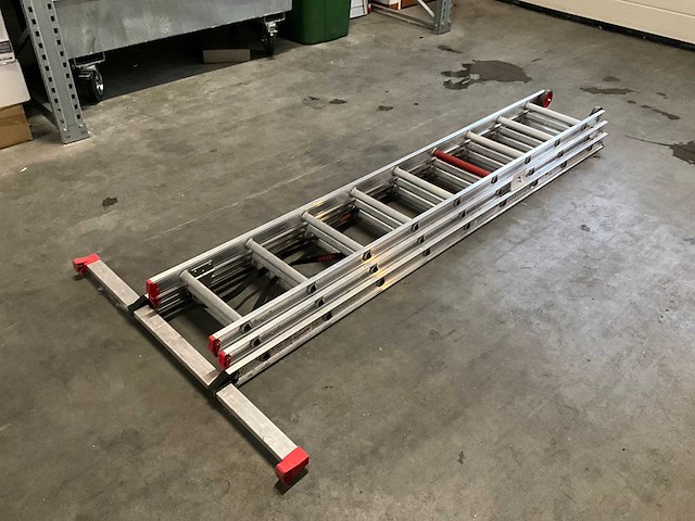 Altrex ladder 3x9 treden - afbeelding 1 van  5