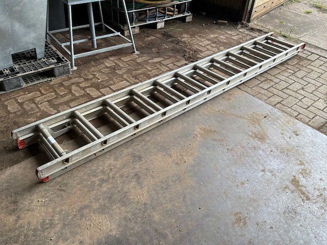 Altrex ladder - afbeelding 2 van  2