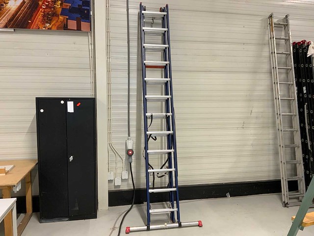 Altrex ladder - afbeelding 1 van  6