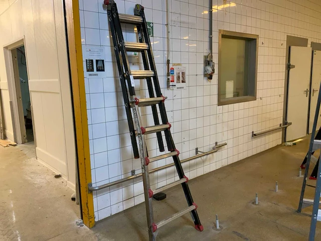 Altrex ladder - afbeelding 1 van  5