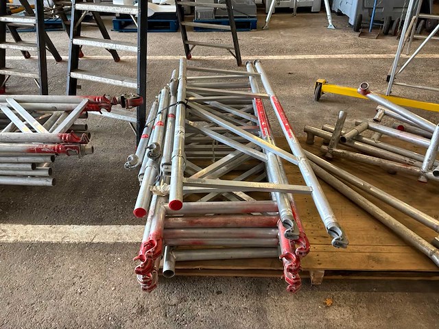 Altrex partij steiger onderdelen - afbeelding 2 van  14