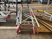 Altrex partij steiger onderdelen - afbeelding 2 van  14