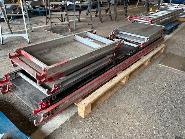 Altrex partij steiger onderdelen - afbeelding 9 van  14