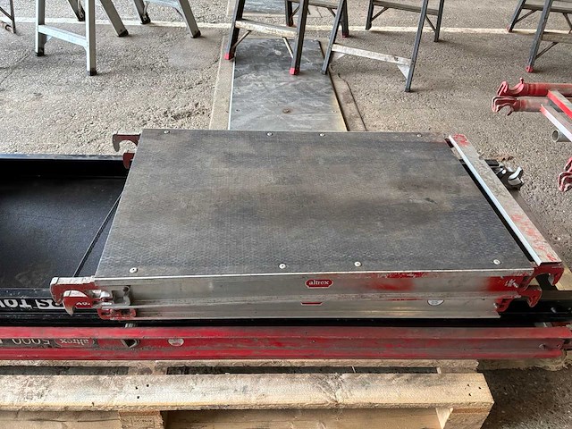 Altrex partij steiger onderdelen - afbeelding 11 van  14