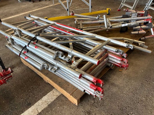 Altrex partij steiger onderdelen - afbeelding 14 van  14