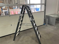 Altrex pro+ fdo 8 dubbele oplooptrap - afbeelding 1 van  3
