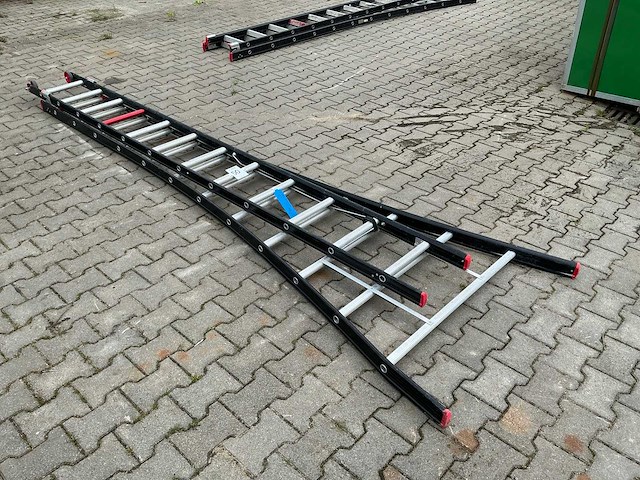 Altrex pro+ nzr 2063 ladder - afbeelding 3 van  6