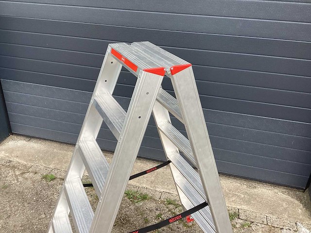 Altrex pro sdo 6 sierra ladder en trap - afbeelding 2 van  5