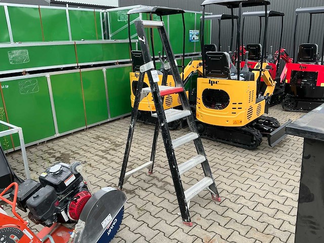 Altrex pro+ tgb 5 trap - afbeelding 2 van  4