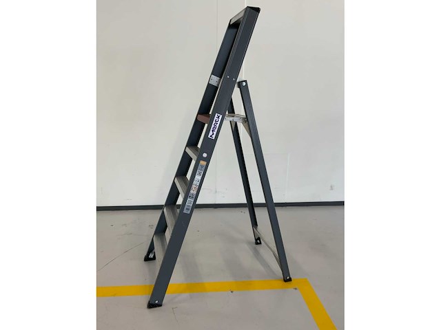 Altrex professional falco feo 5 aluminium uitzettrap - afbeelding 3 van  7
