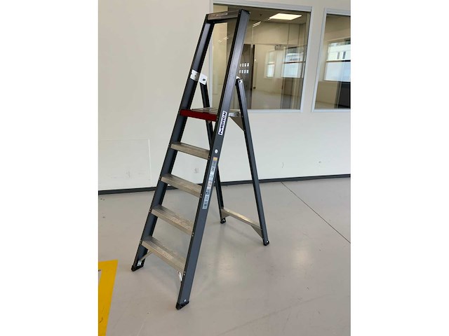 Altrex professional falco feo 5 aluminium uitzettrap - afbeelding 7 van  7