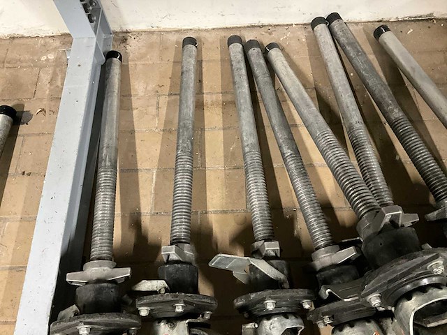 Altrex rs 5 steigerwiel geremd (9x) - afbeelding 5 van  5