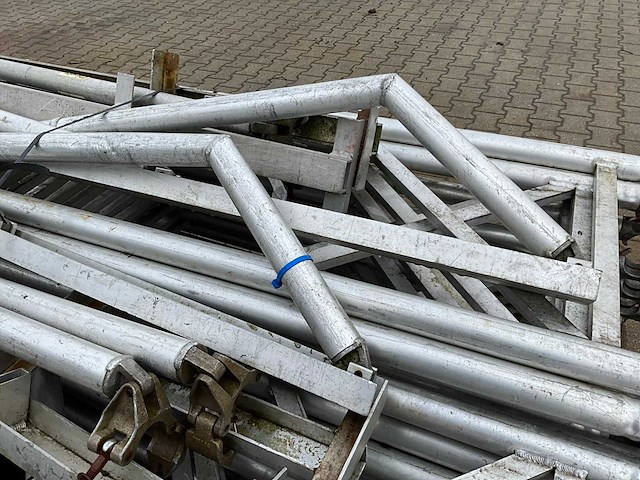 Altrex rs tower 5 / drb console steiger - afbeelding 10 van  11