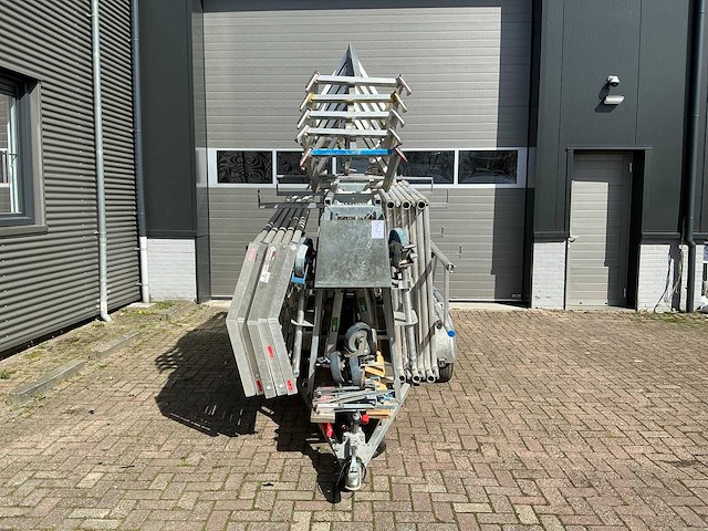 Altrex steigeraanhanger met asc steiger en aboma dakrandbeveiliging - afbeelding 8 van  15