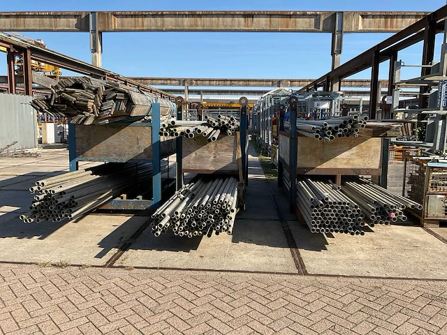 Altrex steigerplank en -buizen - afbeelding 2 van  9