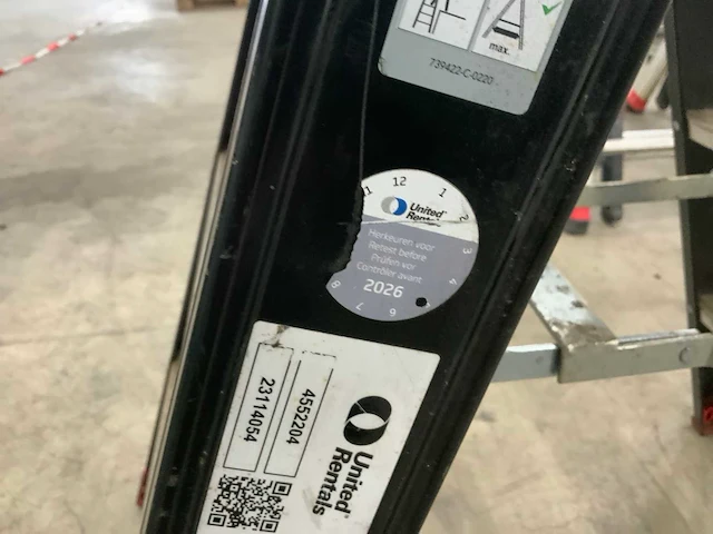 Altrex taurus 2x4 uitzettrap - afbeelding 3 van  4
