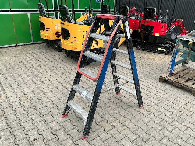 Altrex taurus tdo 6-nl trap - afbeelding 1 van  5