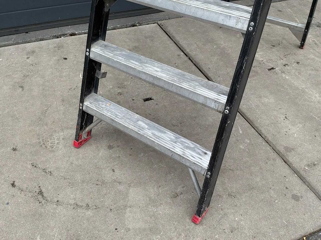 Altrex taurus tgb 10 bordestrap zwart 1x10 - afbeelding 6 van  7