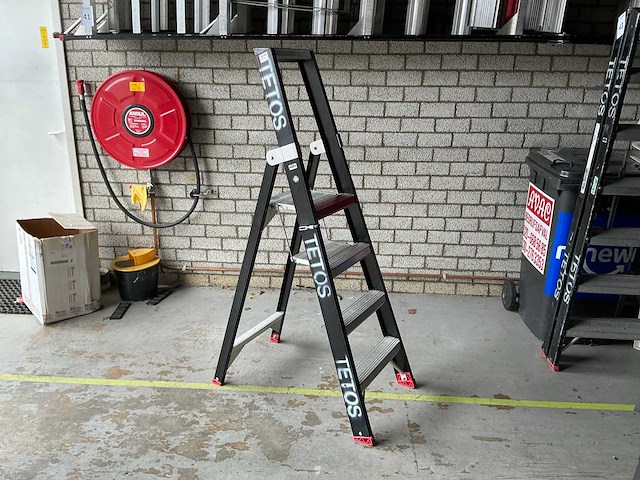 Altrex taurus tgb4 1x4 trap - afbeelding 1 van  7