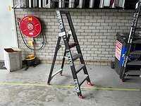Altrex taurus tgb4 1x4 trap - afbeelding 1 van  7
